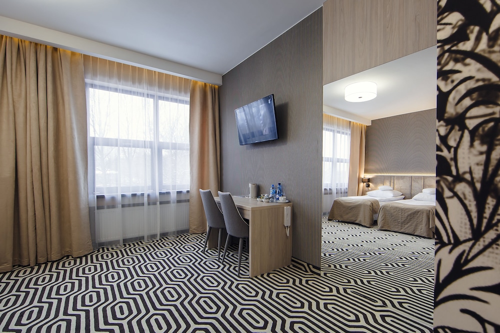 Art Hotel Sosnowiec 42/65