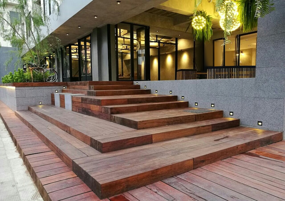 Bossotel Chiang Mai 30/50