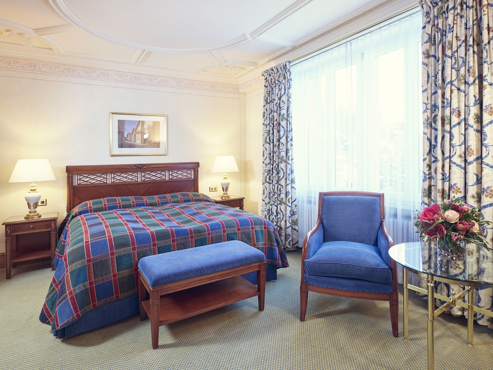 Kulm Hotel St Moritz 31/83