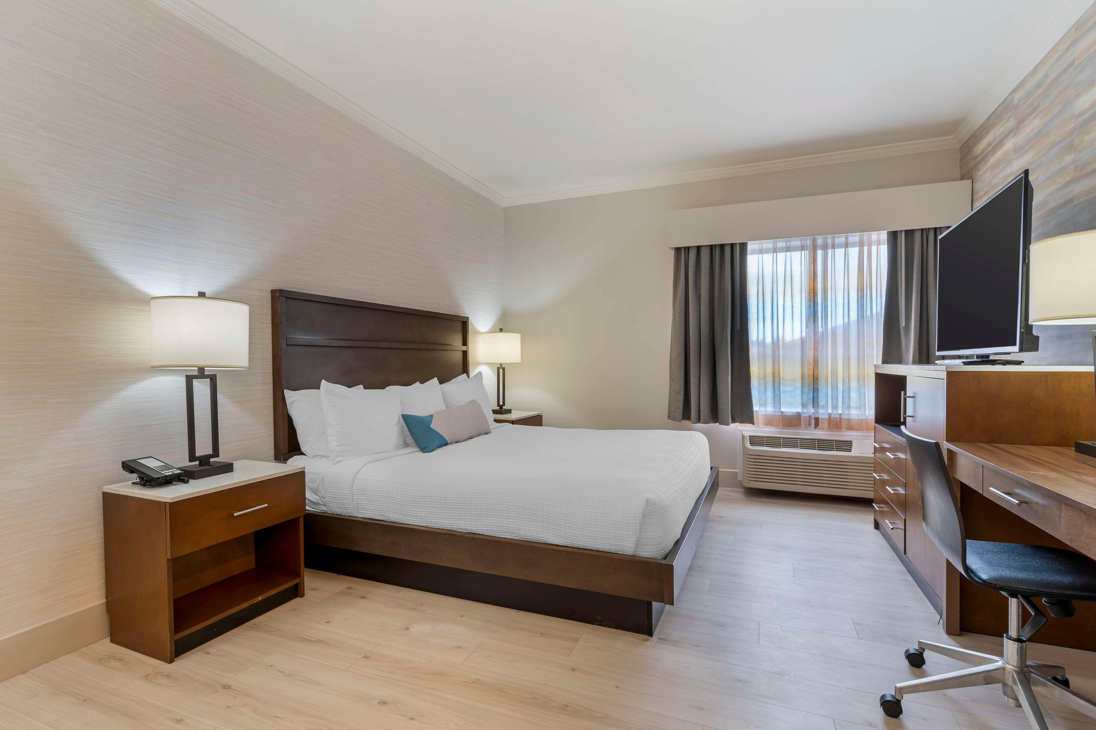 غرفة لذوي الإعاقة، Best Western Plus All Suites Inn 2/7