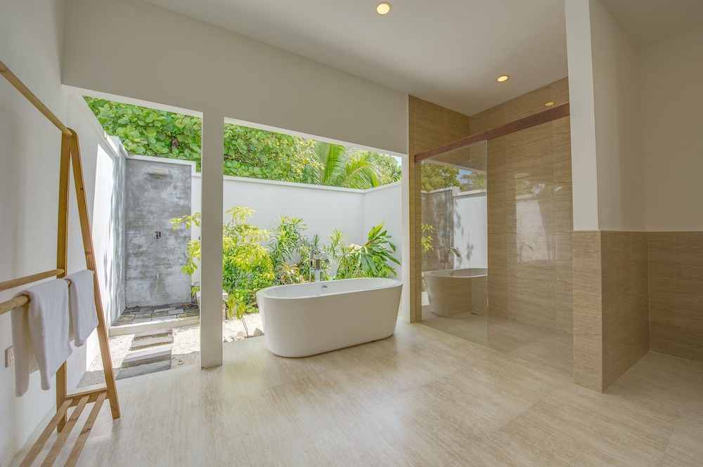 Rahaa Resort Maldives 3/50