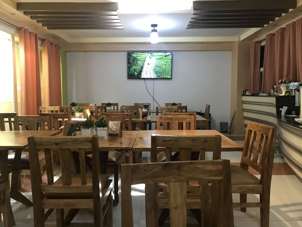 Regency Hotel De Vigan 21/28
