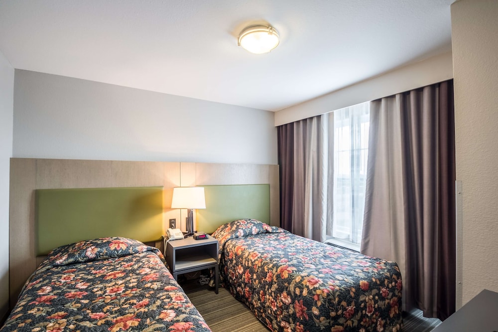 Country Inn Suites By Radisson Fond Du Lac Wi 10/49