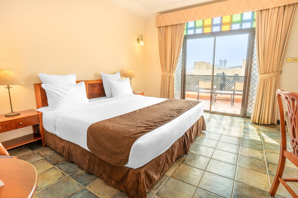 Novotel Al Dana Resort 37/75