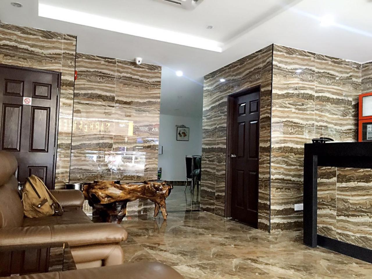 Fan Holiday Hotel 34/50