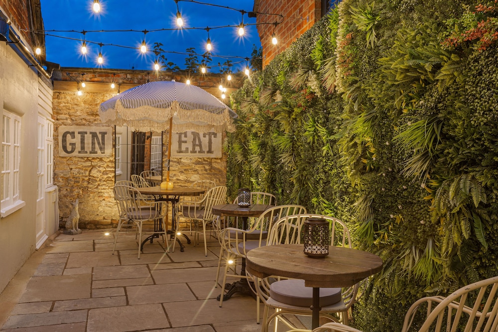 The George Hotel, Dorchester-on-Thames 43/50