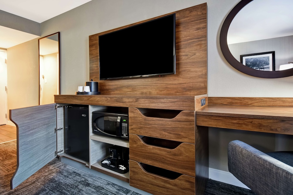 Hampton Inn I-75 Lexington Hamburg Area 31/35