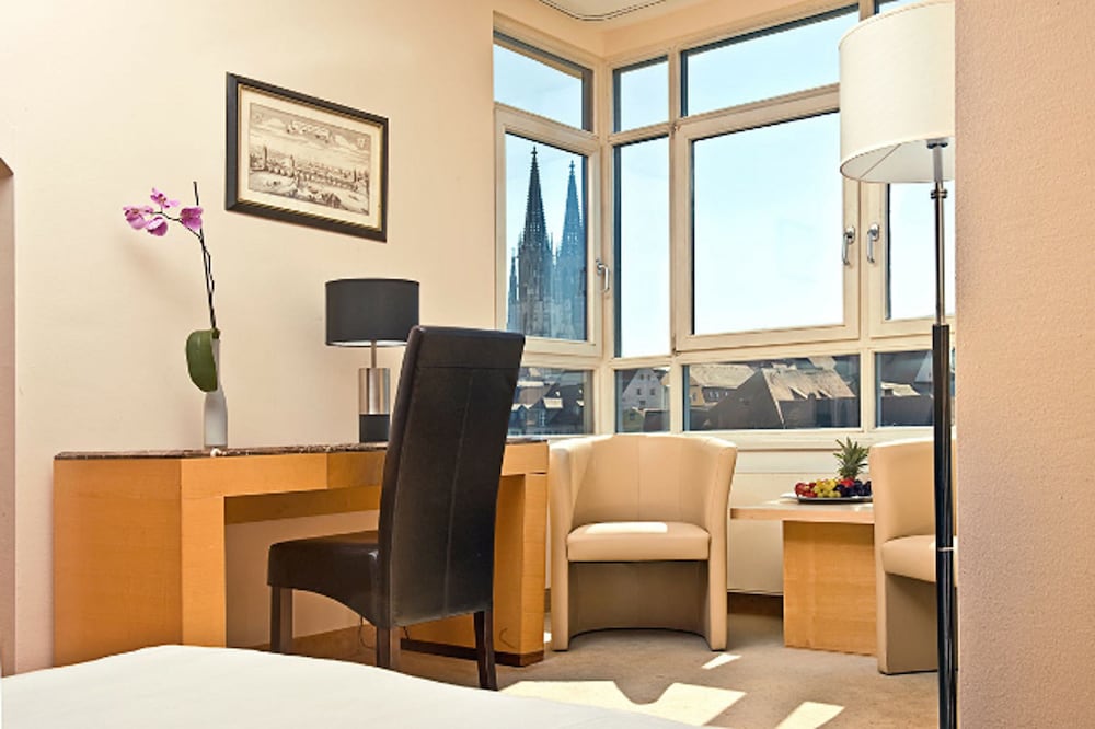 Sorat Insel-Hotel Regensburg 37/50