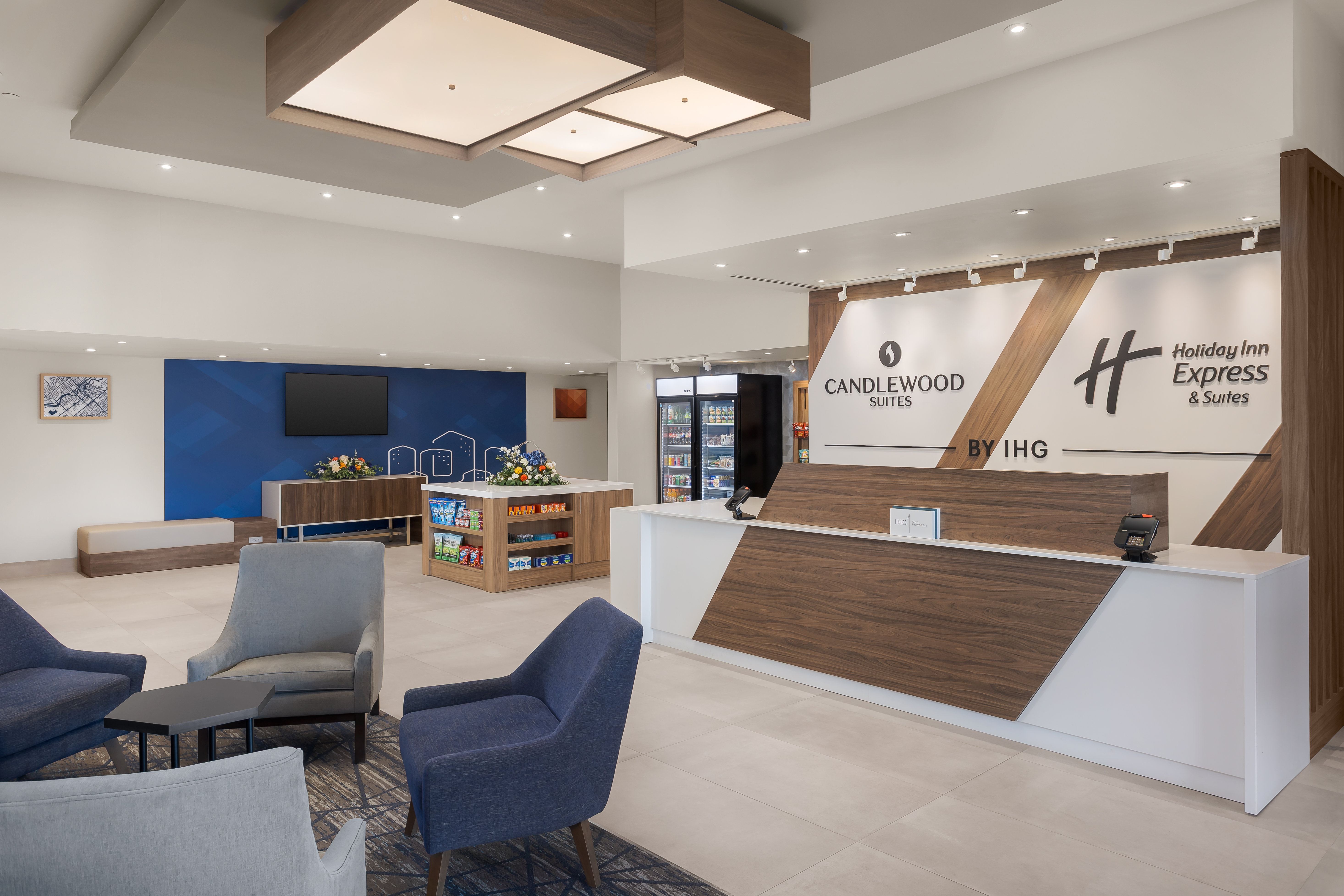 Holiday Inn Express Suites Chatham South 73/75