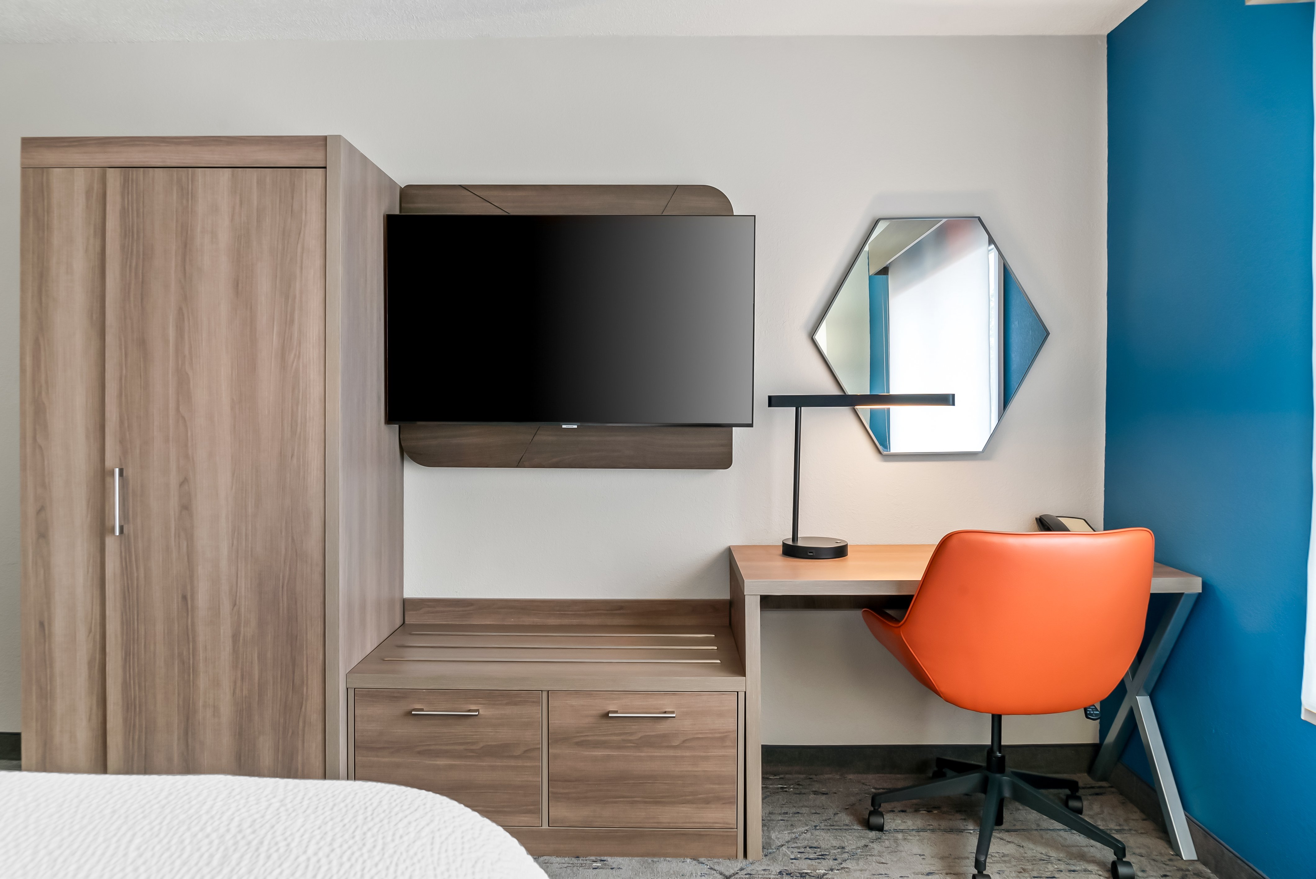 Holiday Inn Express Lapeer 61/71