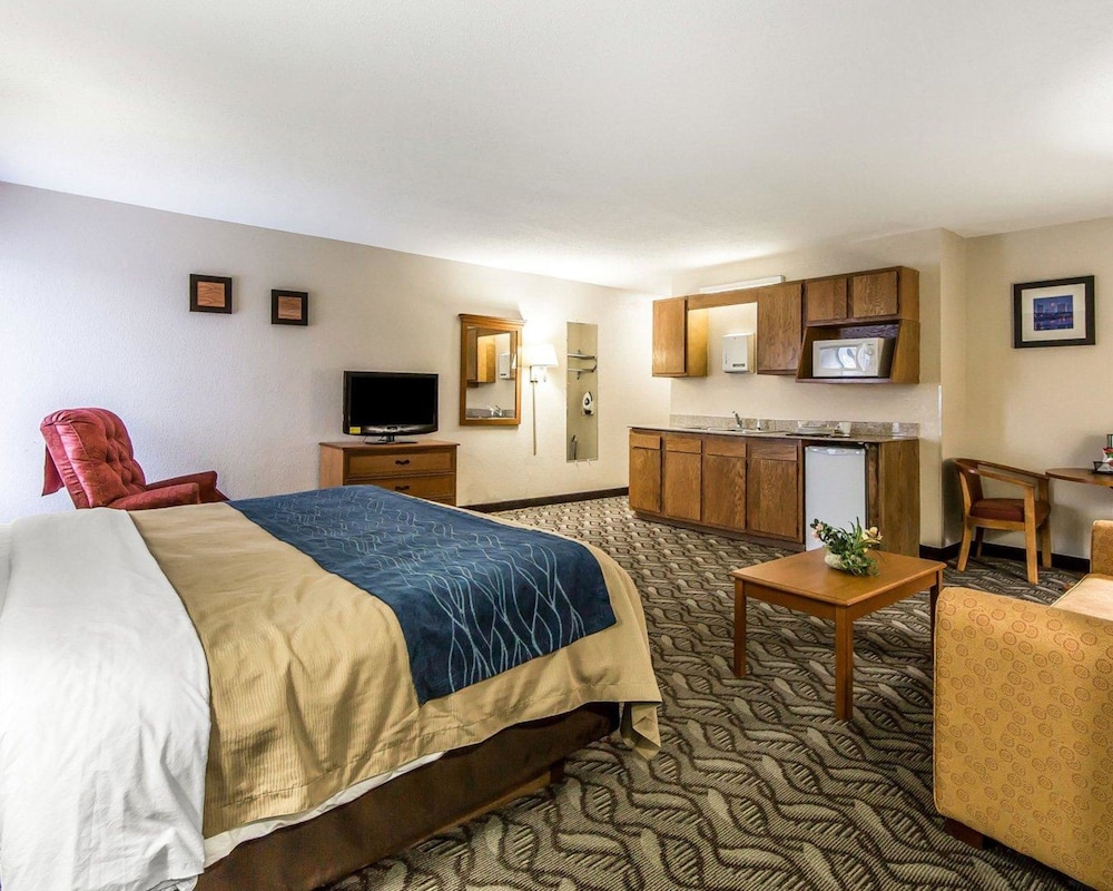 Quality Inn & Suites Circleville 15/53