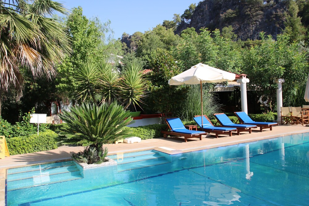Hotel Dalos 35/62