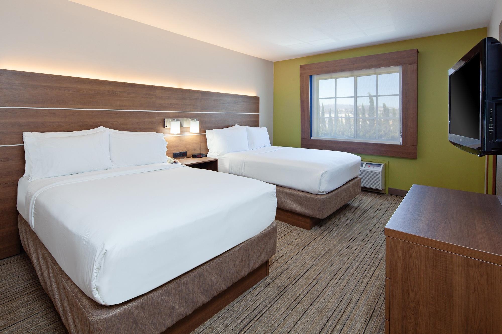 Suite, Multiple Beds