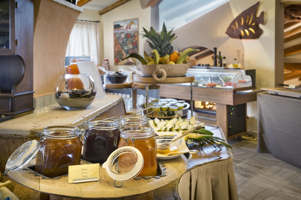 Hotel Arathena 23/34