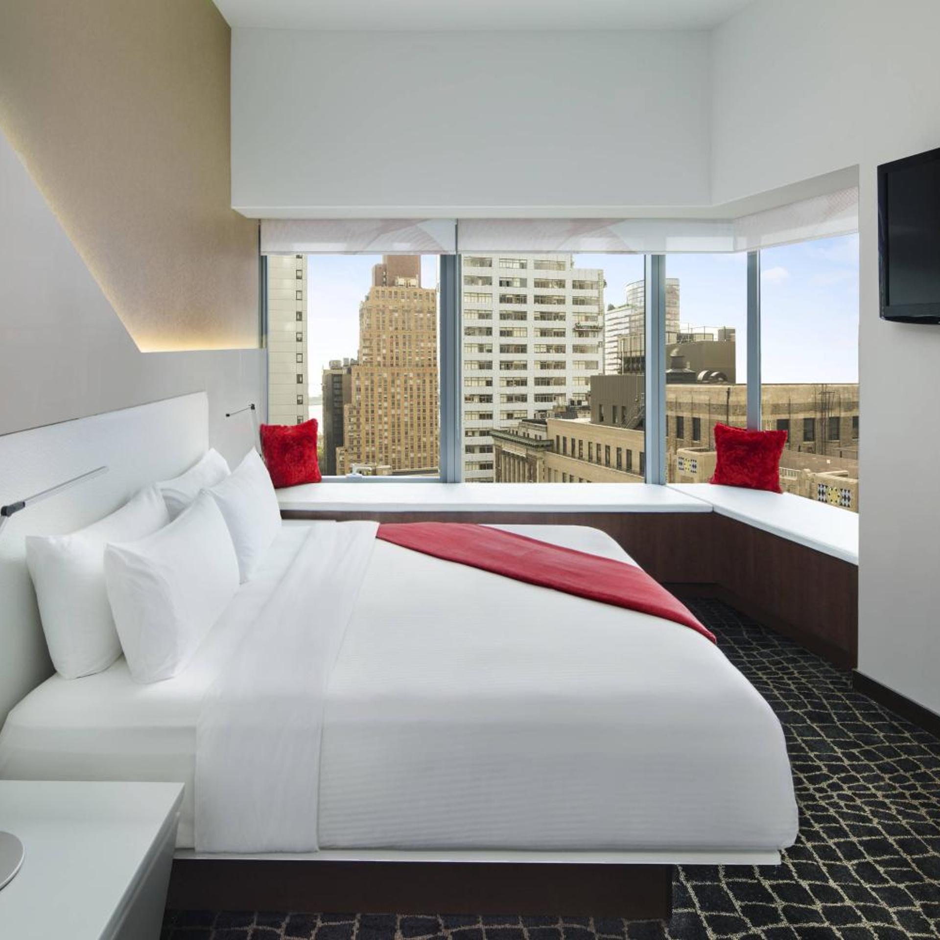 Room, King Bed, Corner