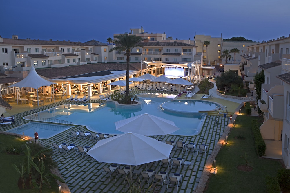 Aparthotel Isla de Cabrera 65/67