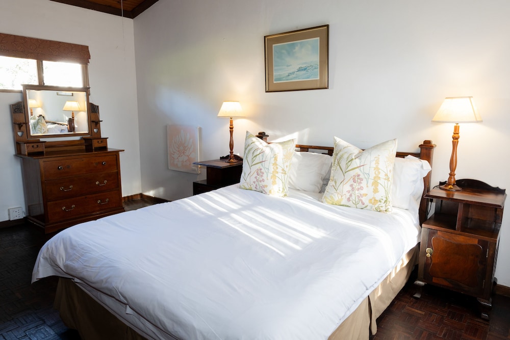 PREMIER HOTEL HIMEVILLE ARMS 5/50