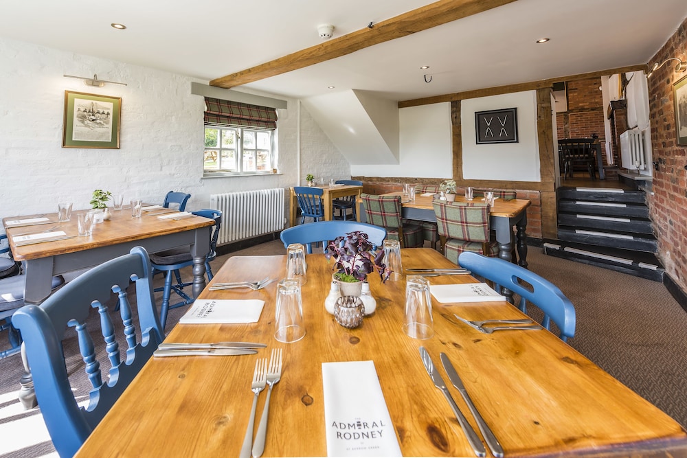 The Admiral Rodney 24/43