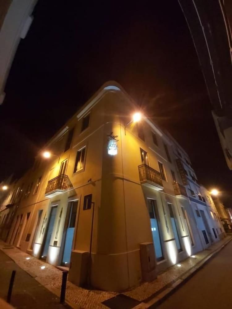 Lazza Hotel 1/45