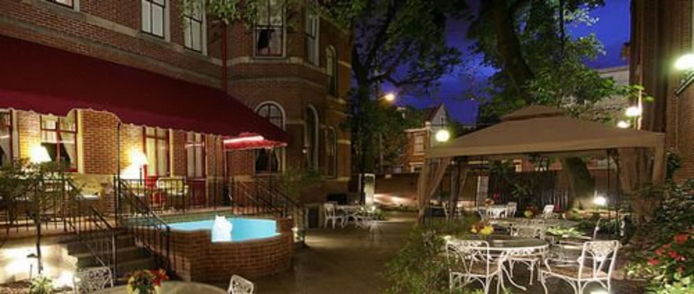 The Priory Hotel 30/31
