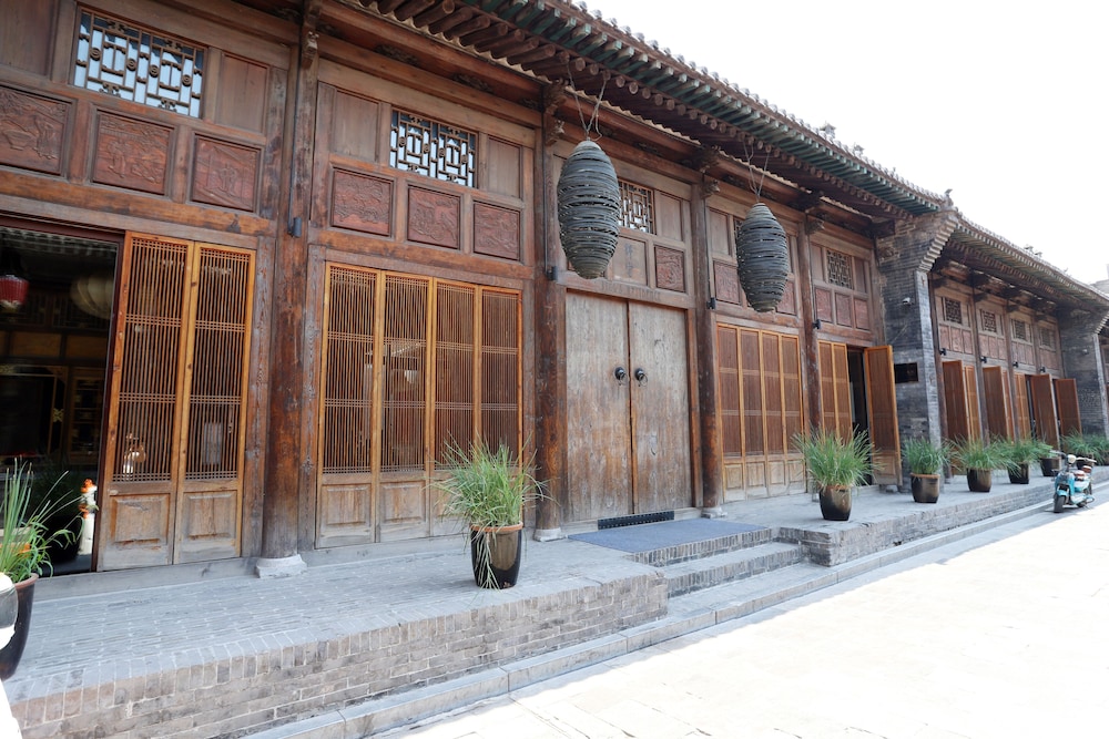 Jing's Residence 2/25