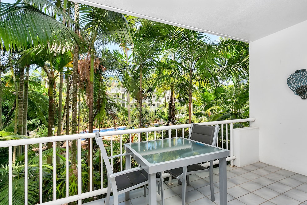 Agincourt Beachfront Apartments 48/72