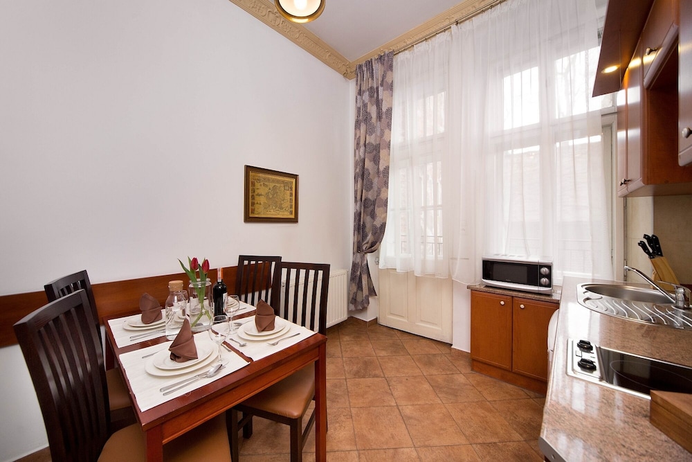 Ventus Rosa Self Service Apartments 25/31