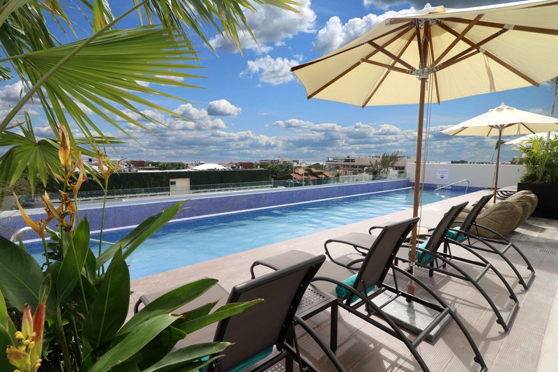 Holiday Inn Express And Suites Playa Del Carmen 71/74