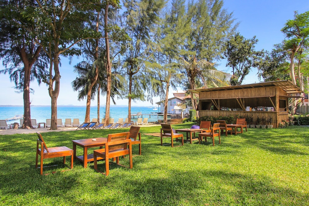 Samed Hideaway Resort 43/47