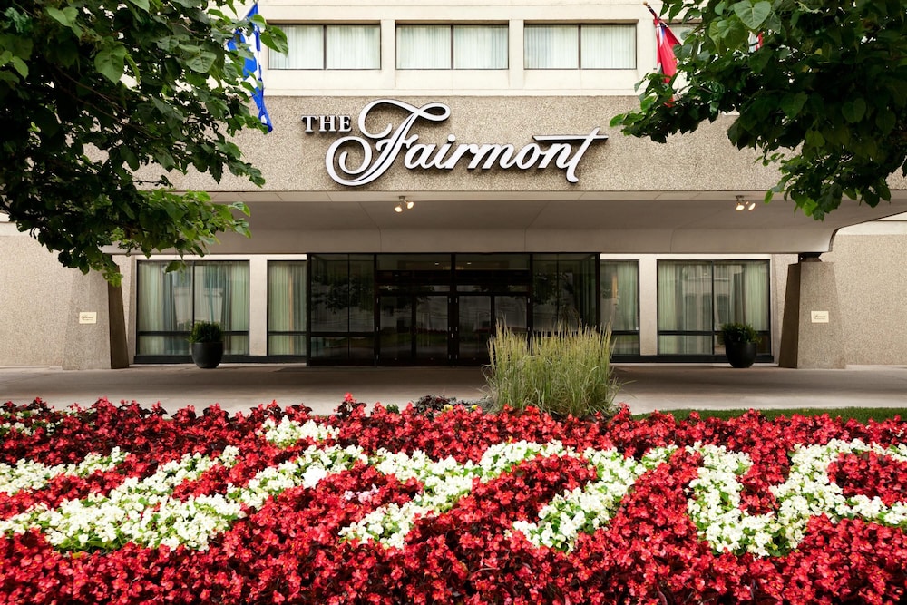 Fairmont Winnipeg 2/69