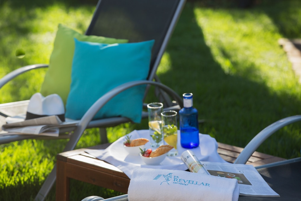 Es Revellar Art Resort - Adults Only 96/110