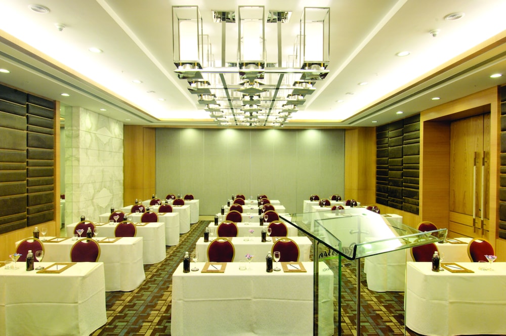 Radisson Blu Hotel Pune Kharadi 61/77