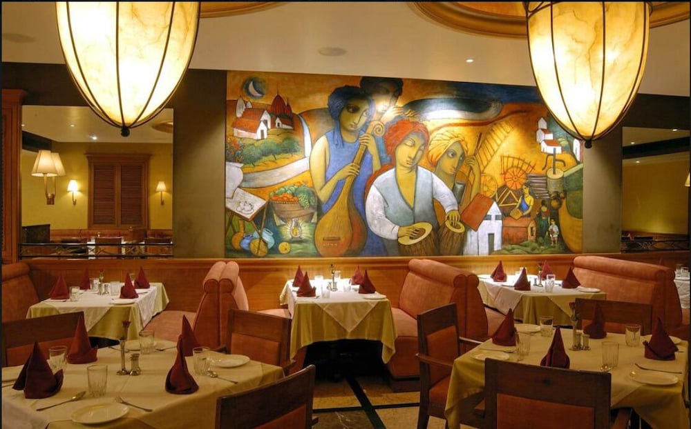 Silver Palace Hotel 21/24