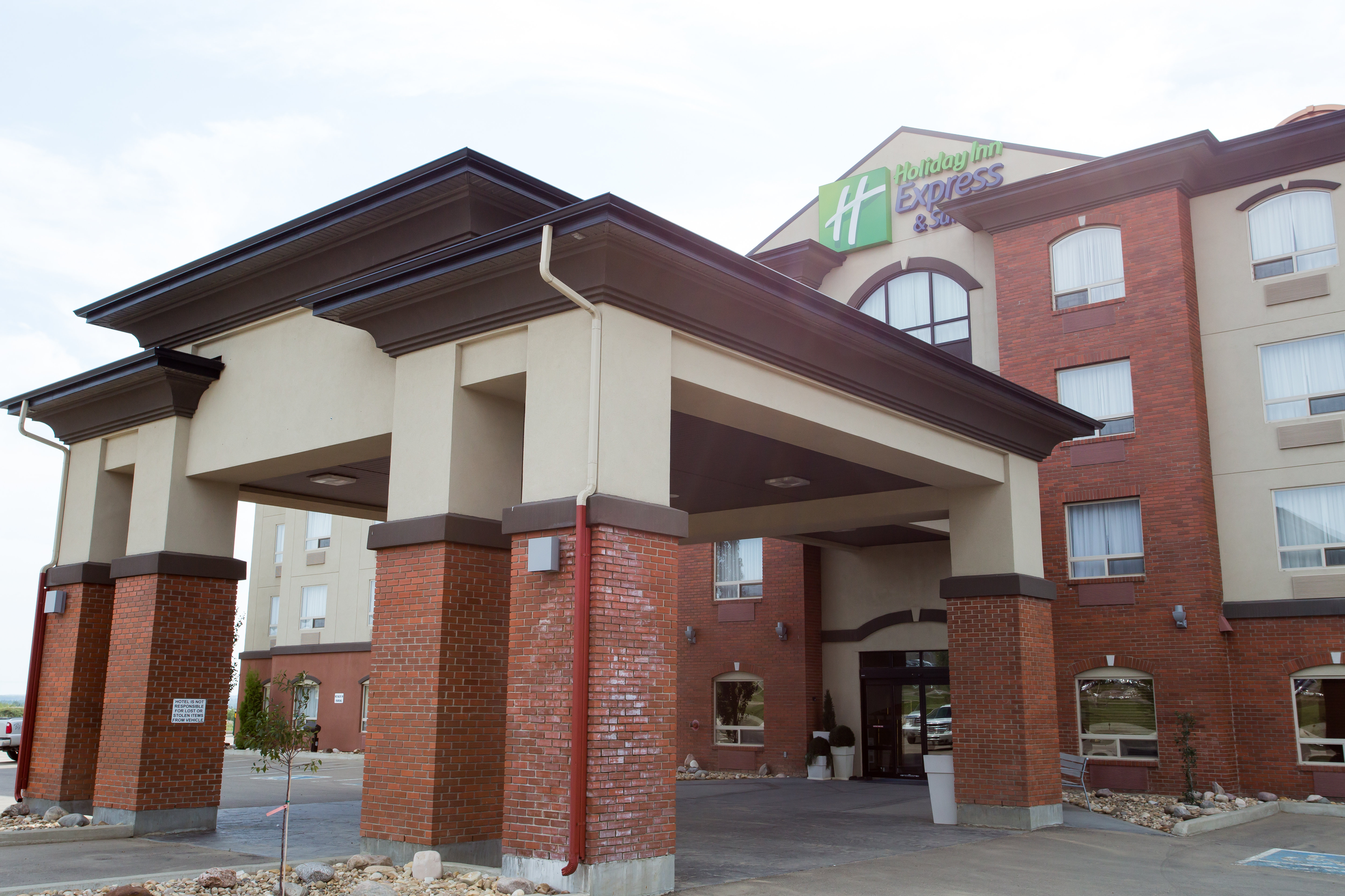 Holiday Inn Express Hotel & Suites Drayton Valley 6/50