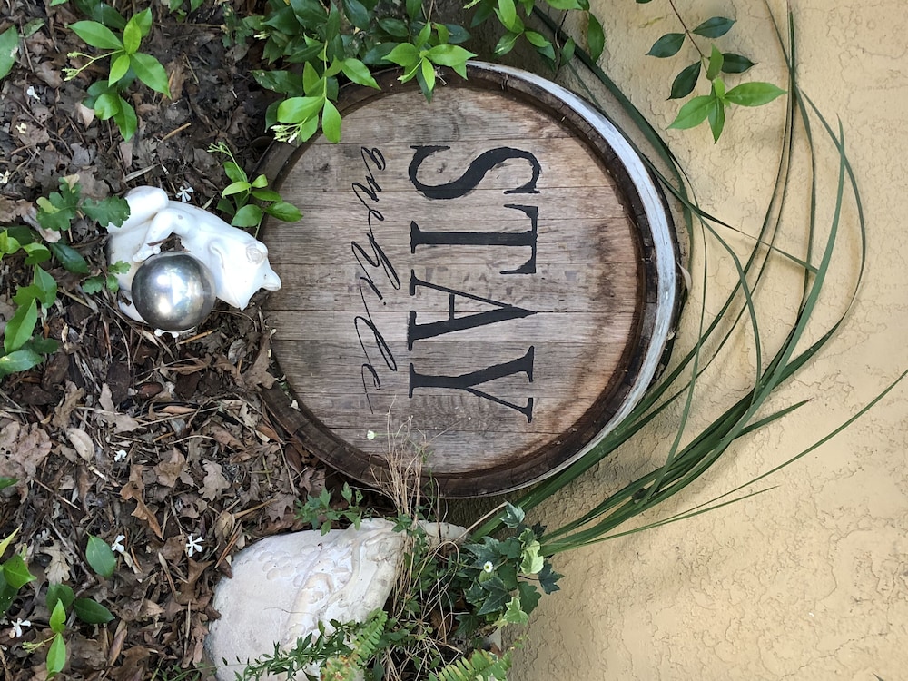 Glen Ellen Inn 28/62