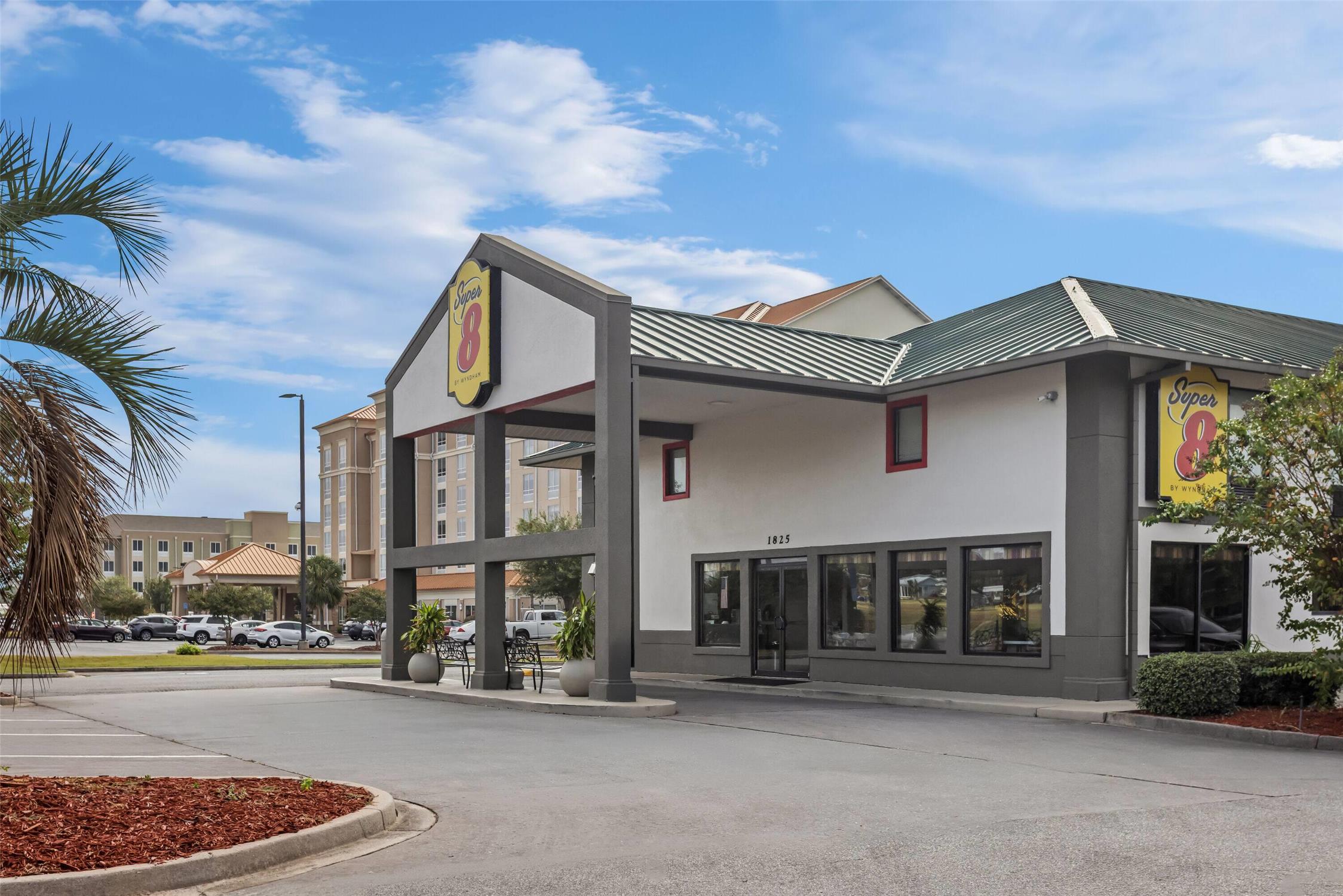 Super 8 By Wyndham Valdosta Conf Center Area 30/37
