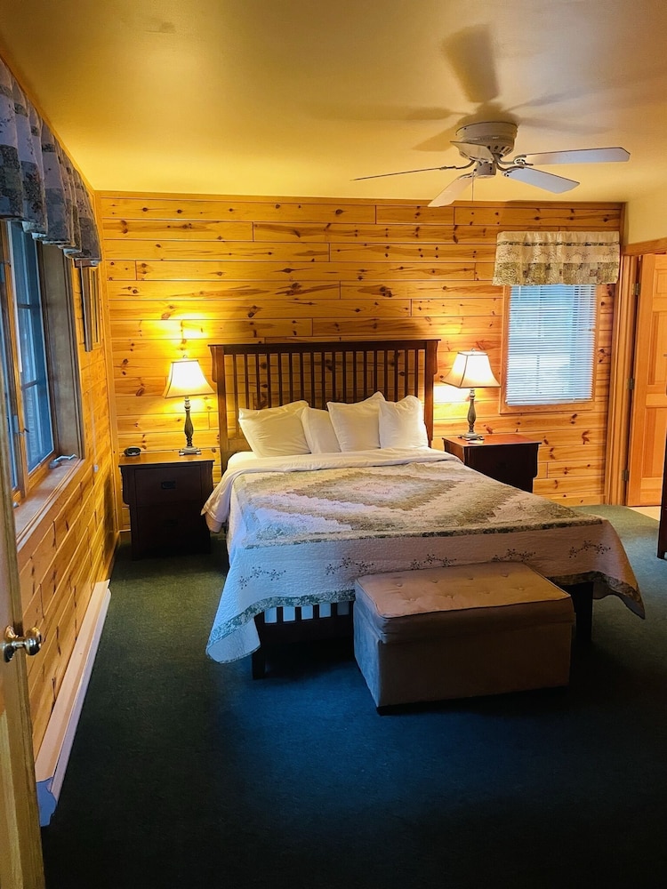 Drummond Island Resort 15/45