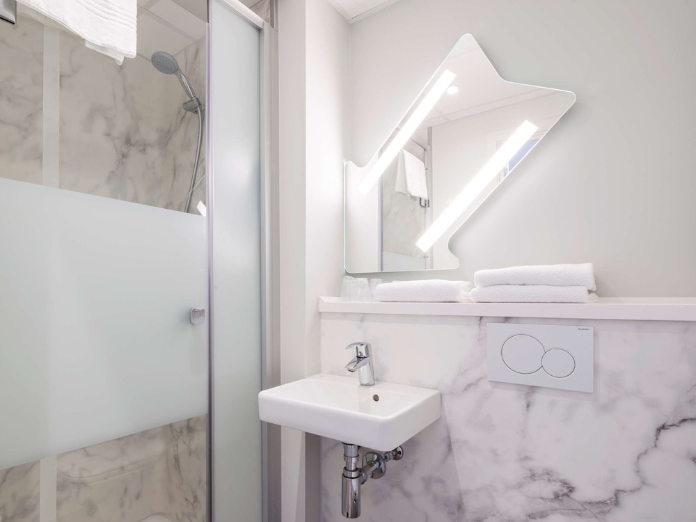 Ibis Budget Gent Centrum Dampoort 61/63
