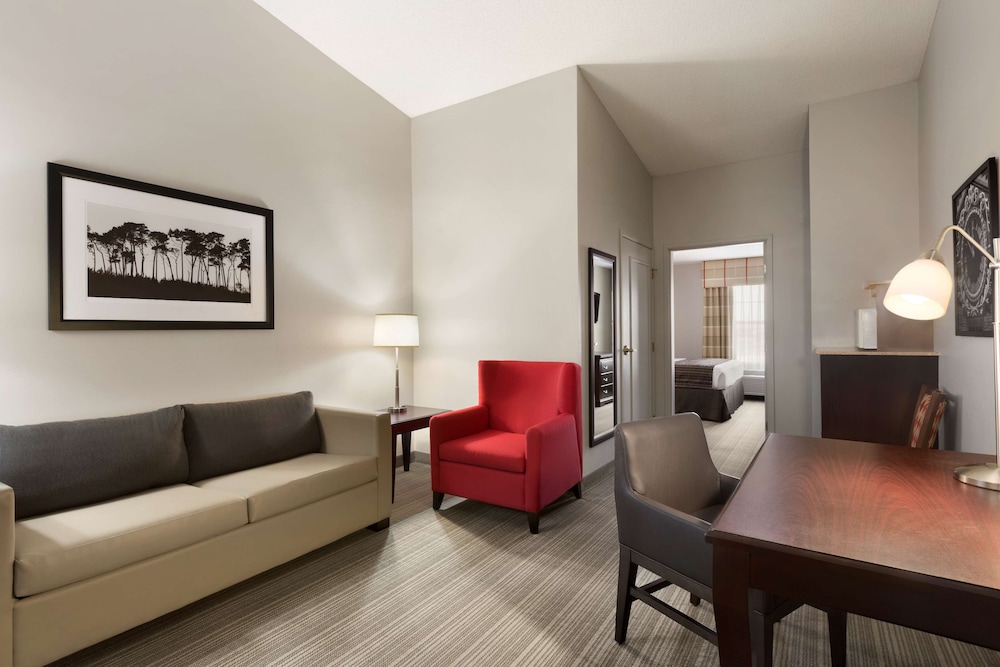 Country Inn & Suites By Radisson Kearney NE 23/37