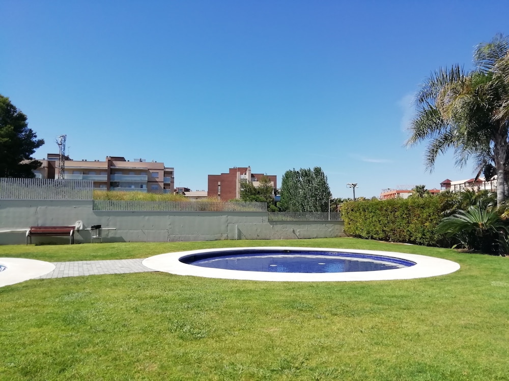 Rentalmar Families Paradise Village 29/43
