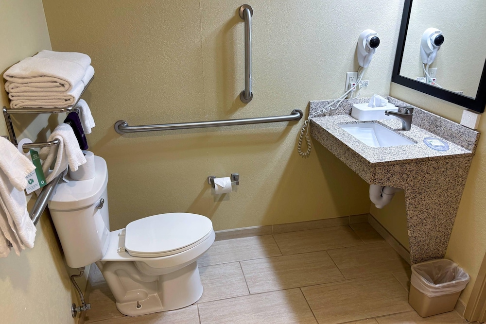 Quality Inn Quinter I-70 46/50