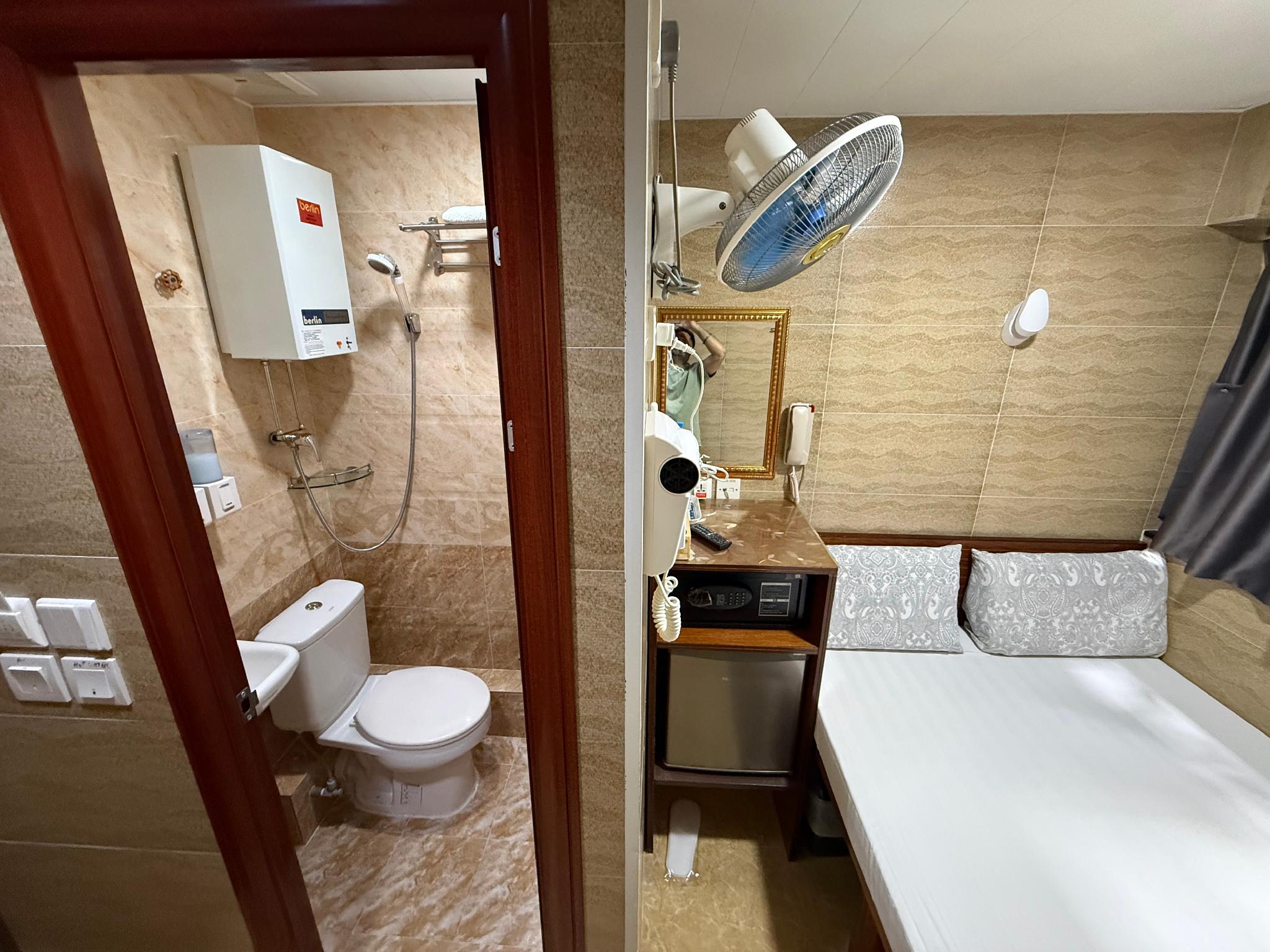 Valentine Guest House 45/50