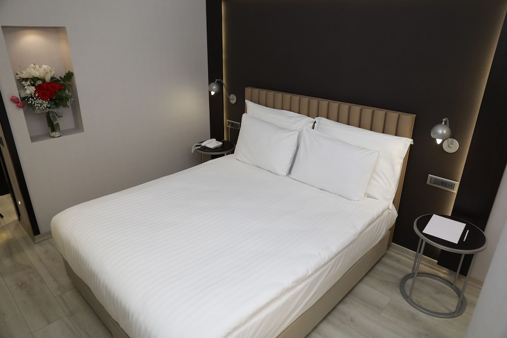 Milord Hotel 18/45