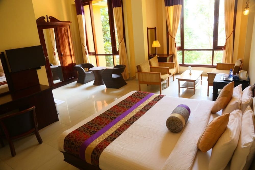 BLUE GINGER WAYANAD RESORTS 4/50