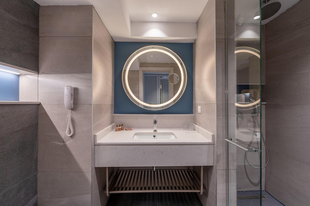 Sural Saray - Adults Only 16+ 64/65