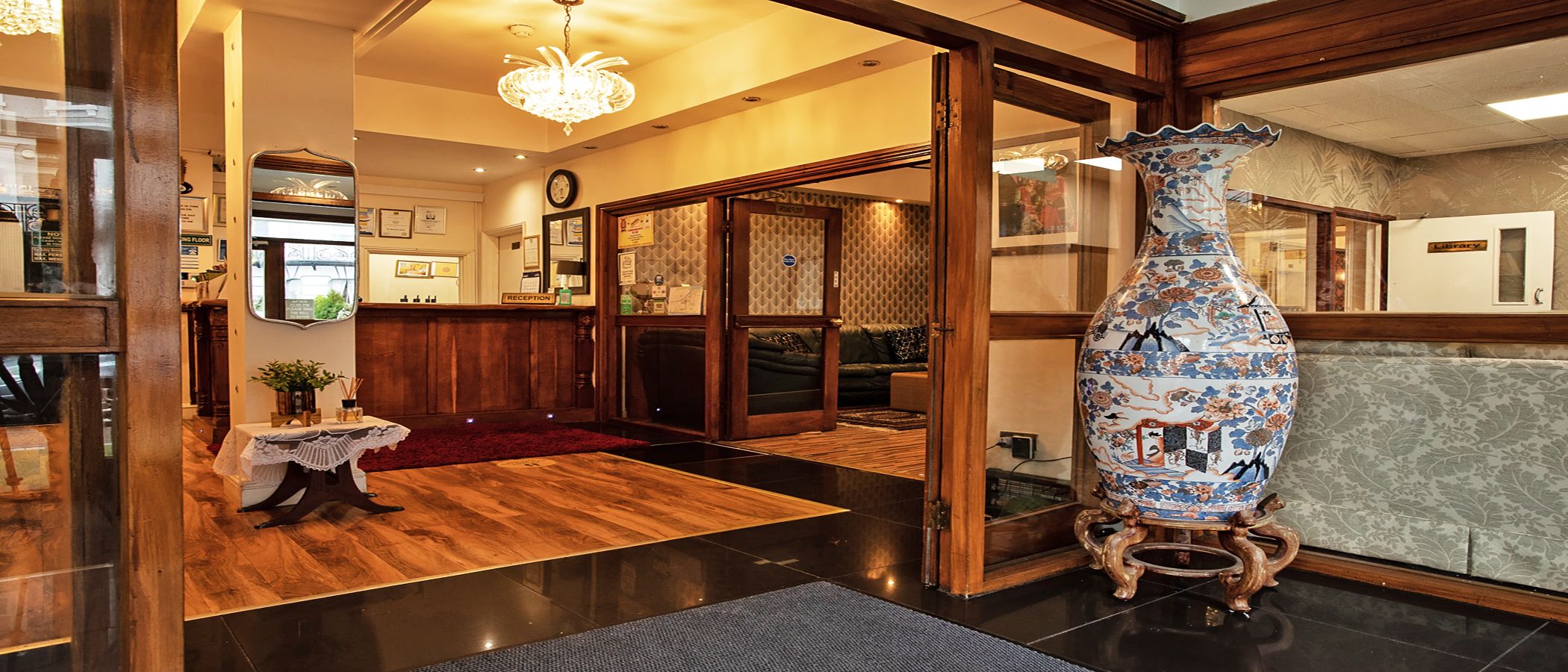 The Waverley Hotel 28/38