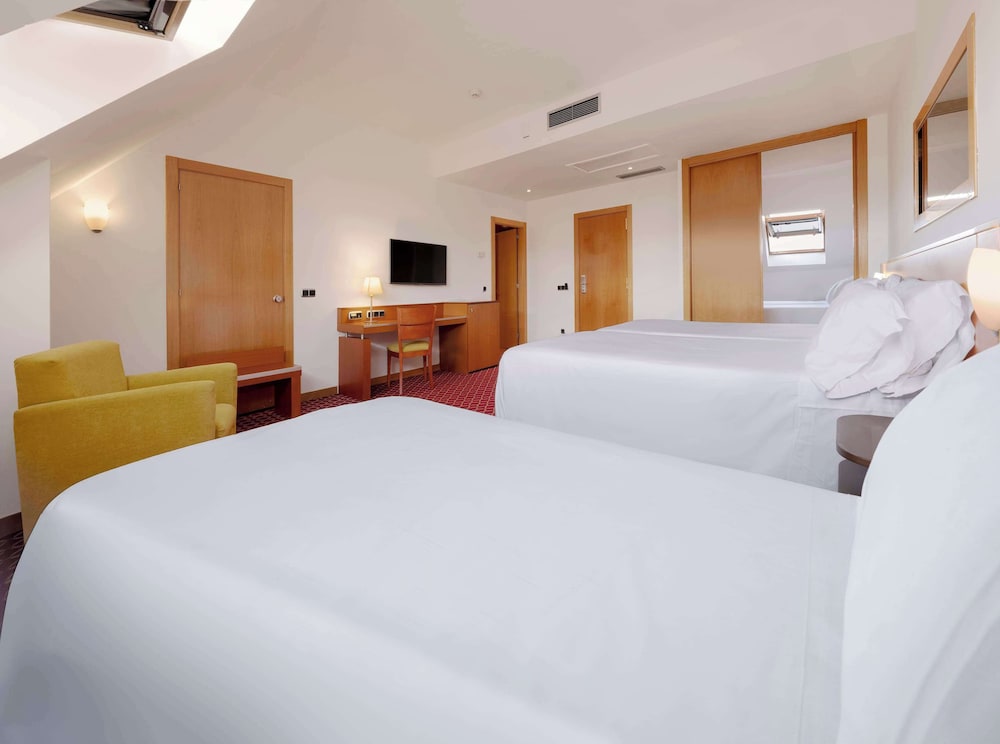 Hotel Zentral Leon 8/66
