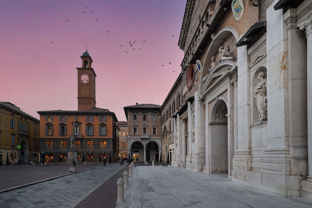 Albergo Reggio 55/63