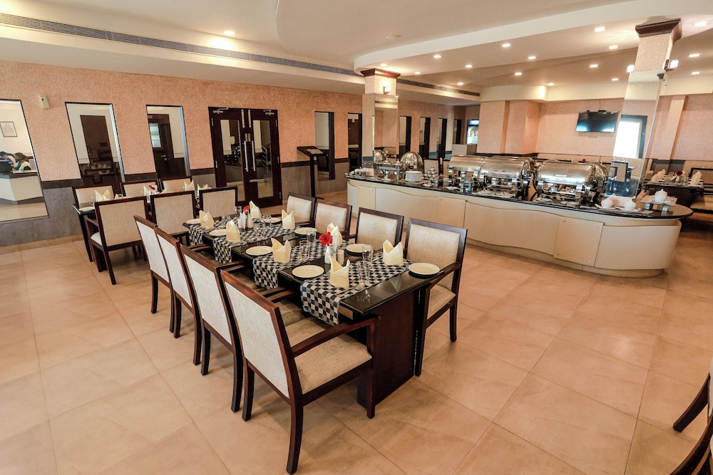 Hotel Bluewaters Cherai 30/46