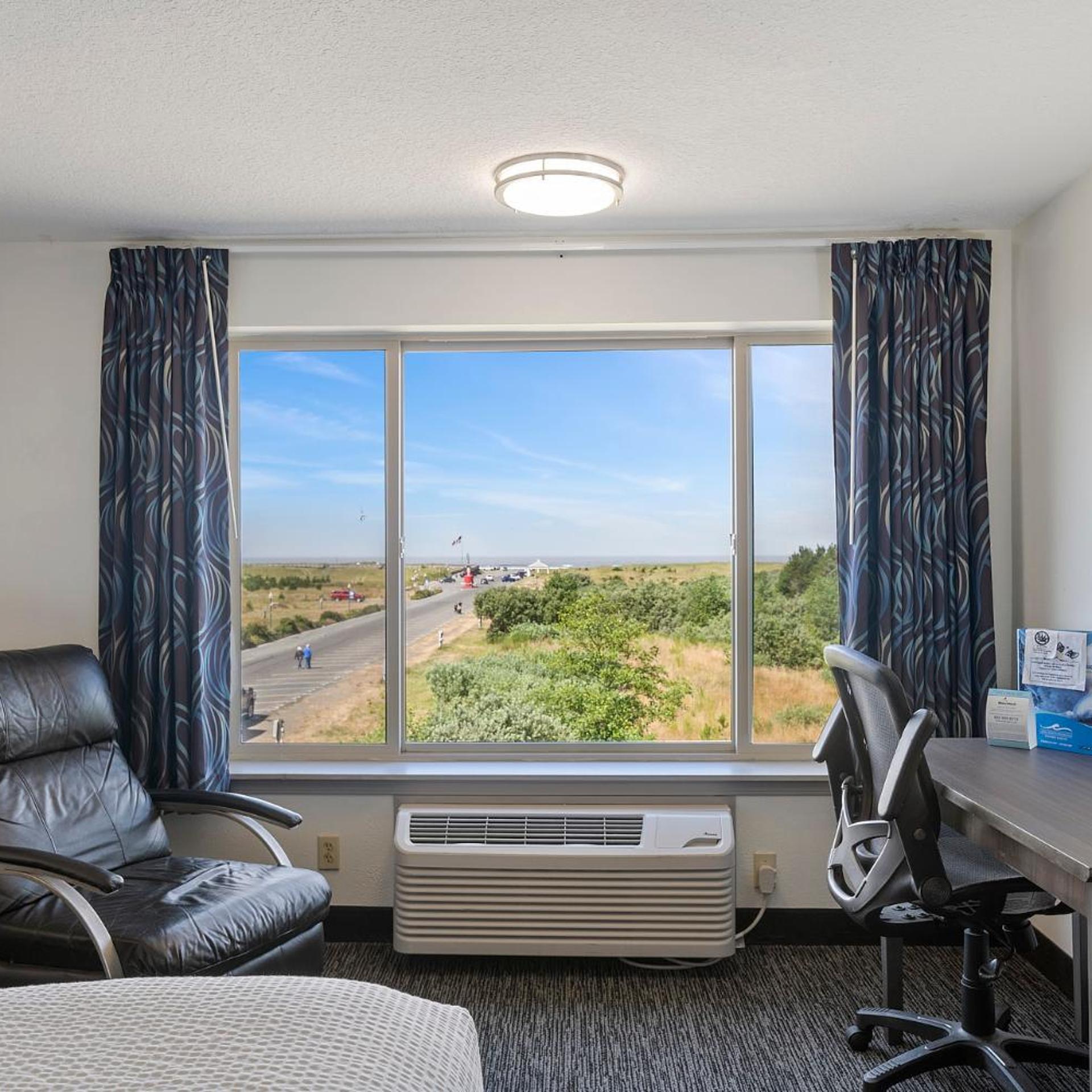 Cedars Ocean View Inn 25/35